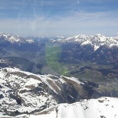 Flugwegposition um 12:45:47: Aufgenommen in der Nähe von Gemeinde Taxenbach, Taxenbach, Österreich in 2544 Meter